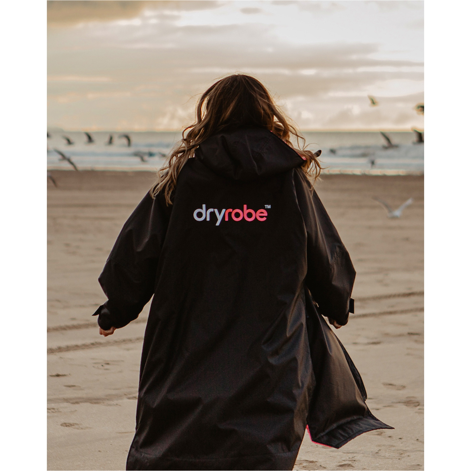2026 Dryrobe Advance Long Sleeve Changing Robe DALSV3 - Black / Pink